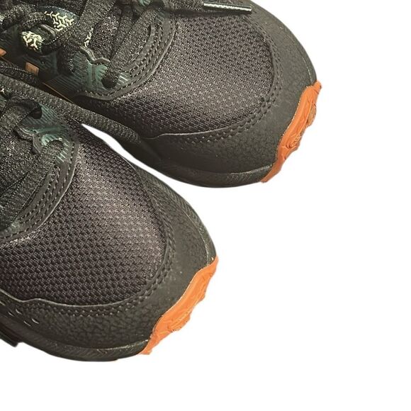 ASICS Orange & Black Kids Lace up Sneakers(Size 1.5) - Picture 9 of 9